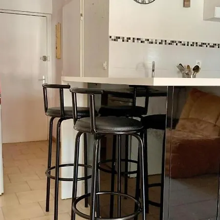 Cosy Vue à 2 Min De La Calvi (Corsica)